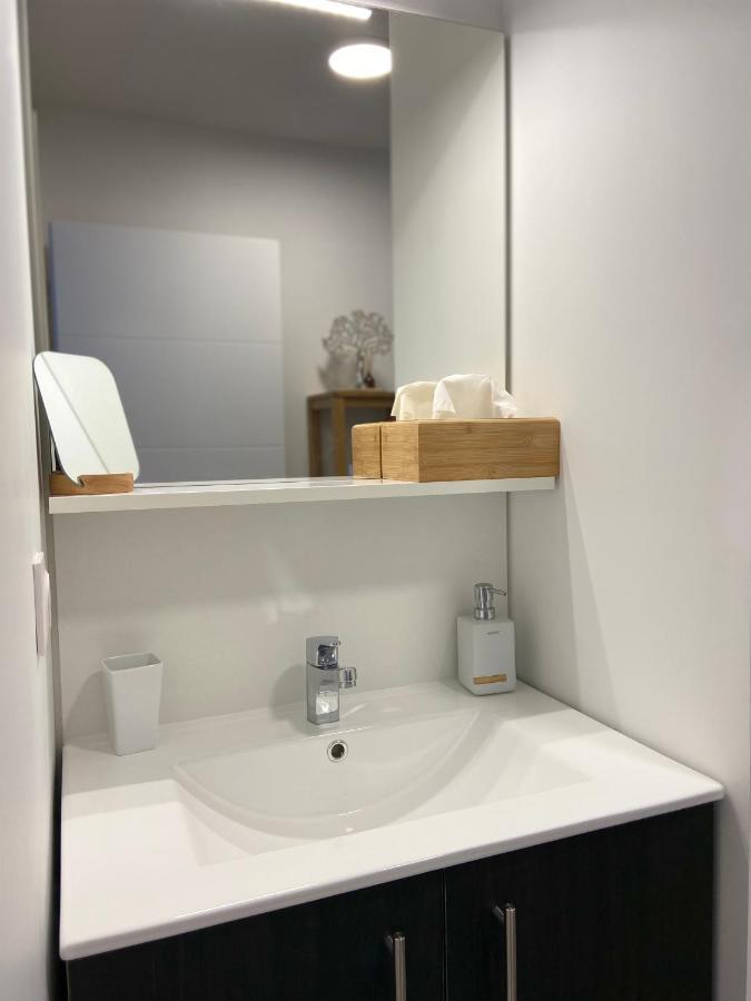 Charmant Appartement Neuf Et Confortable Classe 4 Etoiles 比斯卡罗斯 外观 照片